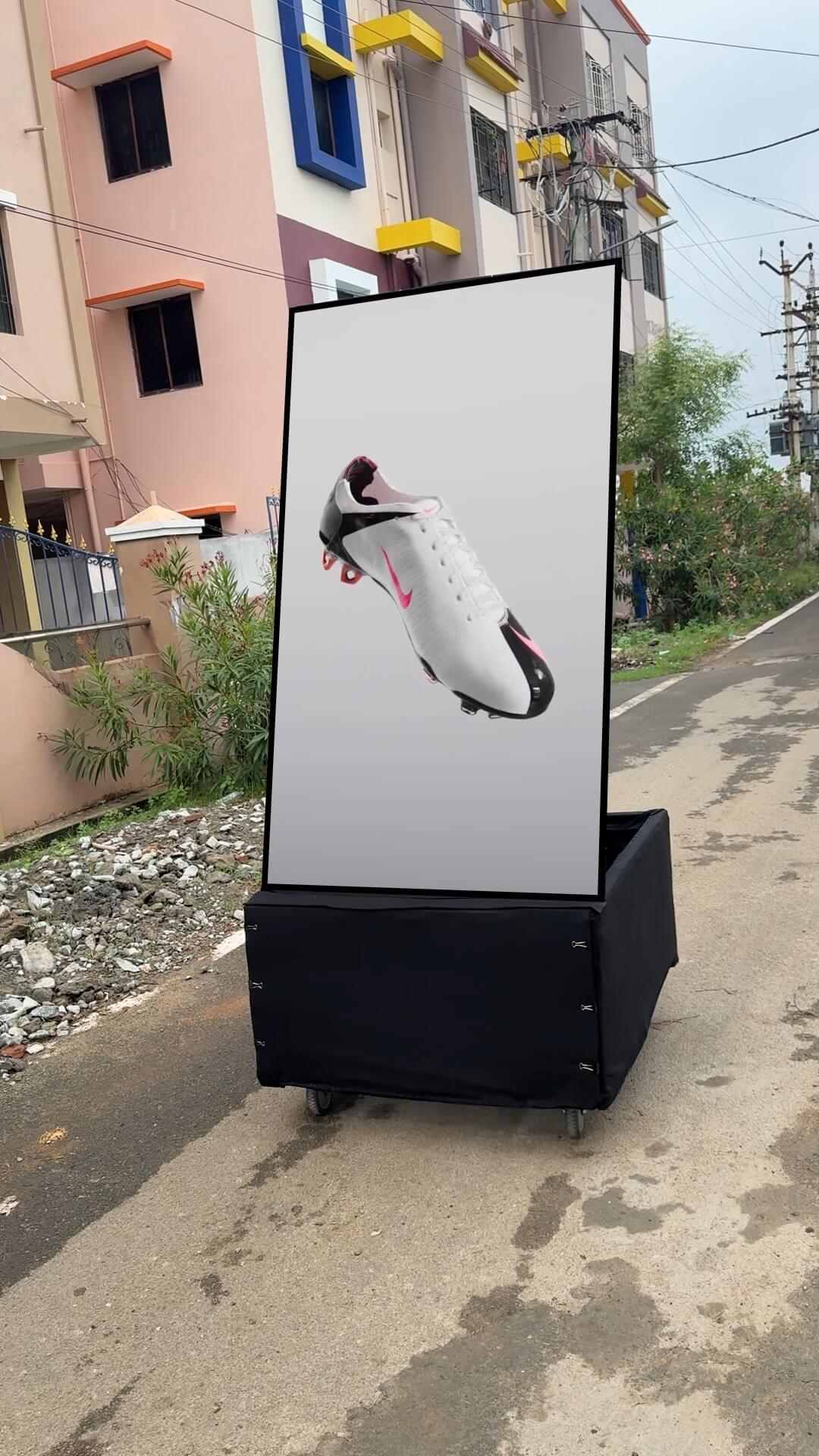 Starline Robotics mobile advertising robot — prototype 9
